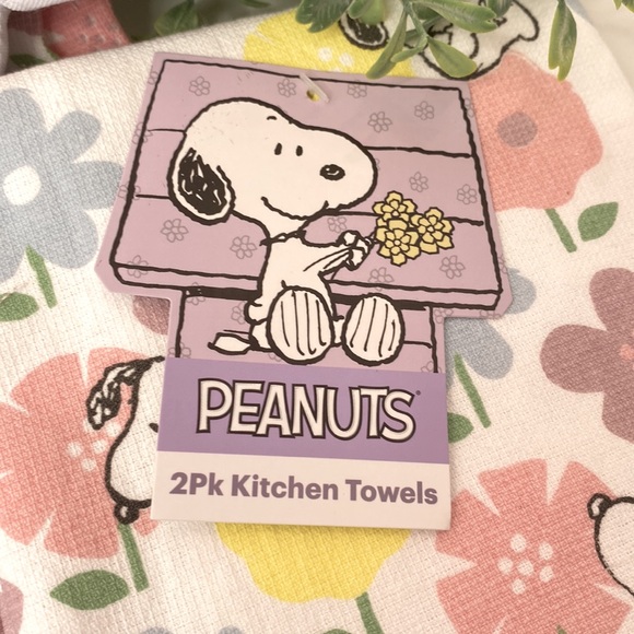 Cute Snoopy Kitchen Set NWT Peanuts - Picture 3 of 14